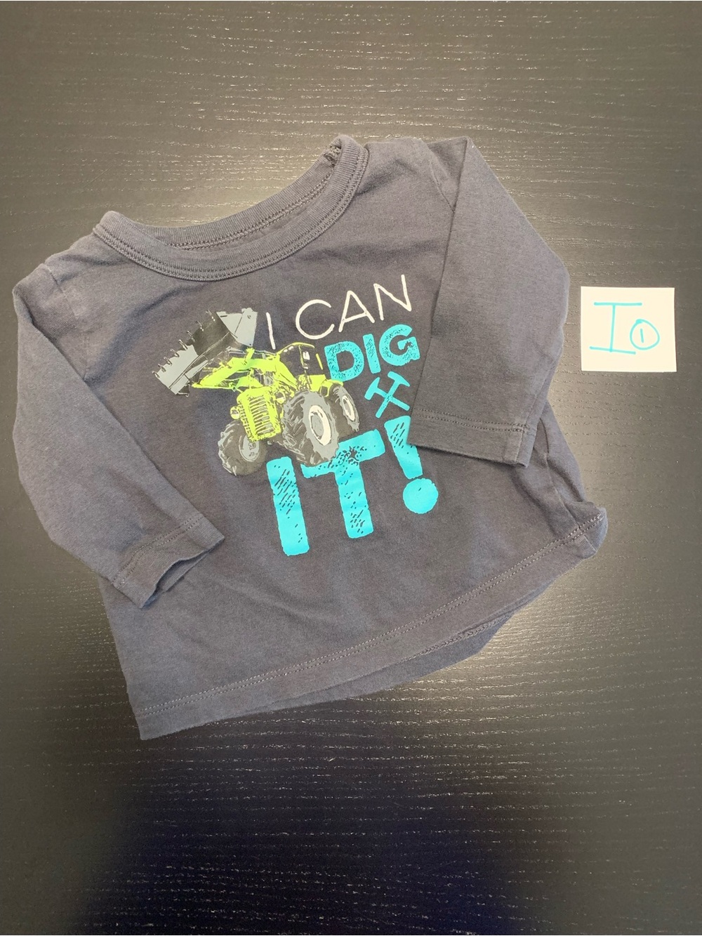 ⭐️2/$5.00⭐️ OshKosh B'gosh 9m Grey Long-Sleeve Tee